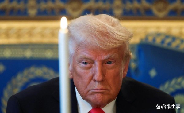 九龙配资 特朗普、美联储到底在争什么？每亏损1美元，华尔街就赚走1.3美元