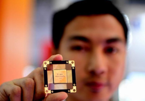 金控配资 ASML 预言成真！中国光刻机采购量惊现 45% 大幅下滑